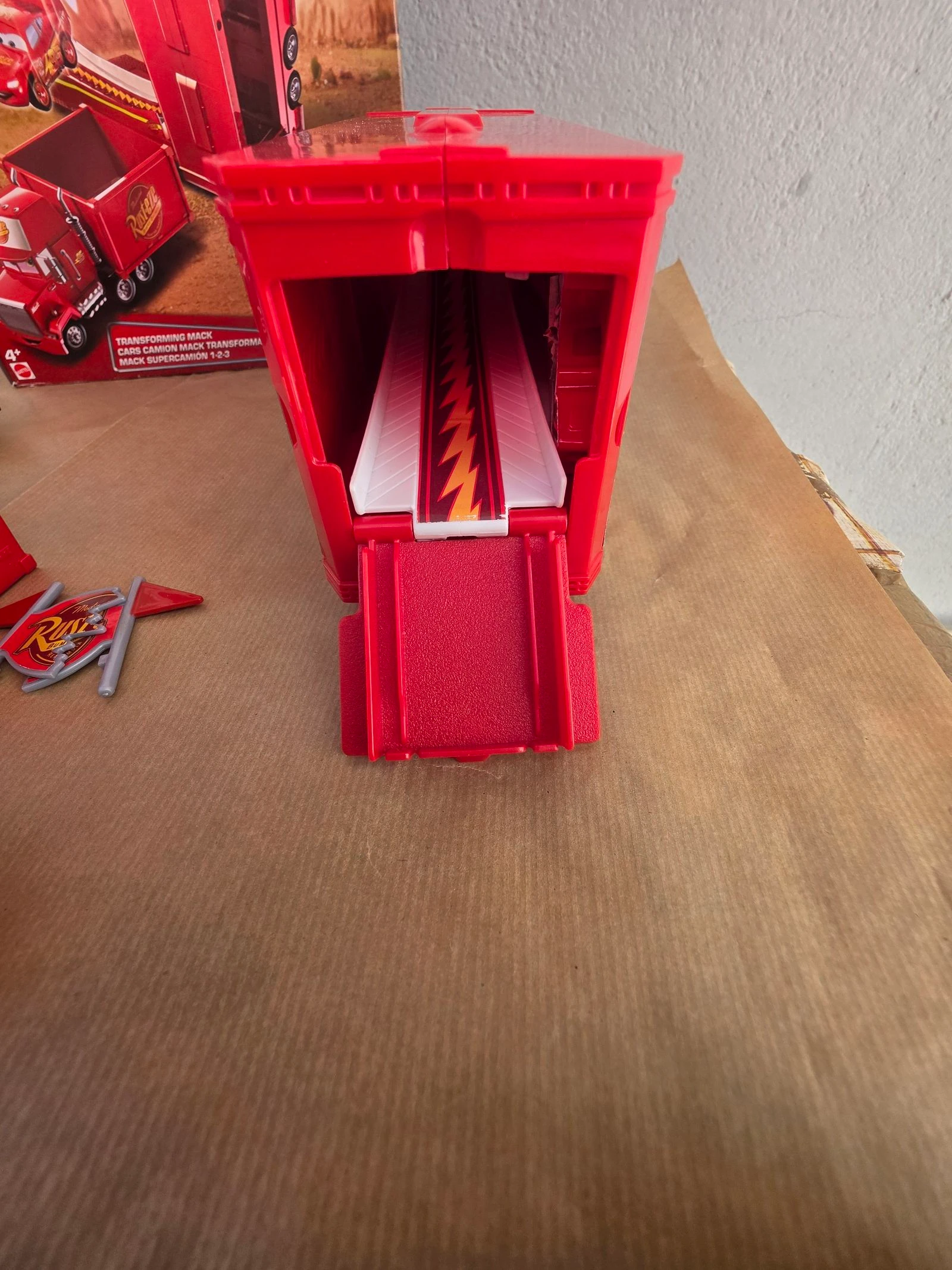 Set de jogo de Carros com caminhão rampa. – photo 6